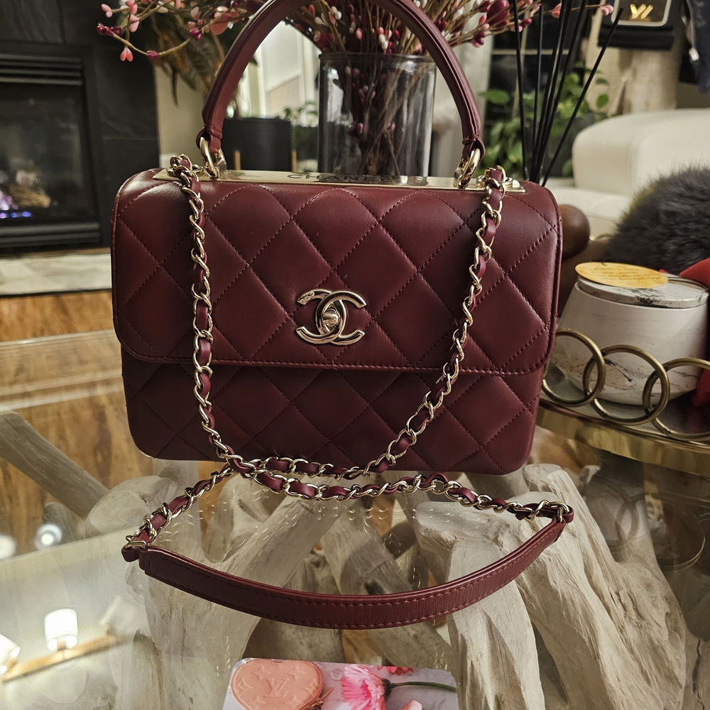 CHANEL Burgundy Quilted Shoulder Bag - Picture 3 of 16